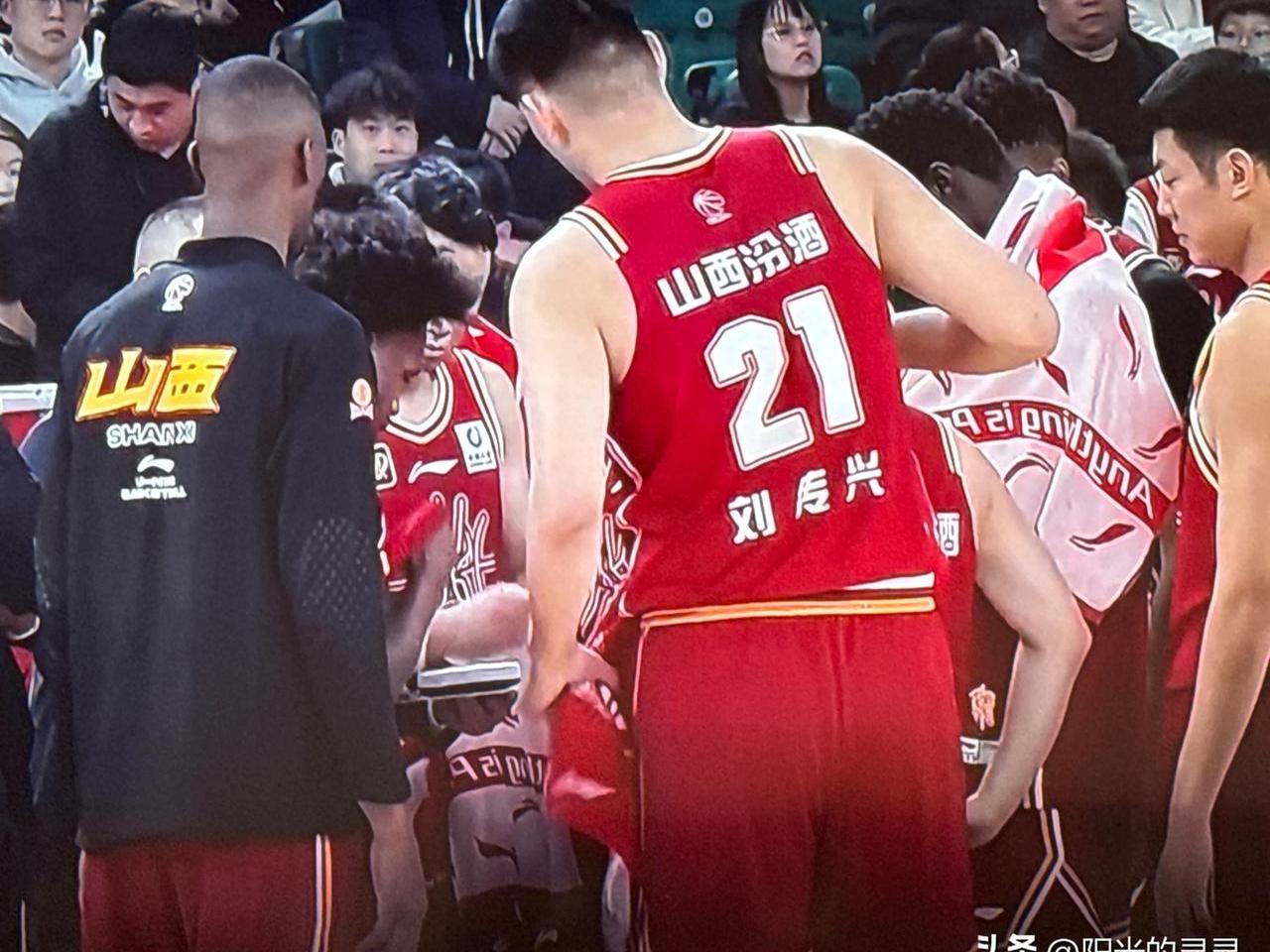 吉林队主场大胜黑龙江队,斩获胜利 吉林队主场大胜黑龙江队,斩获胜利