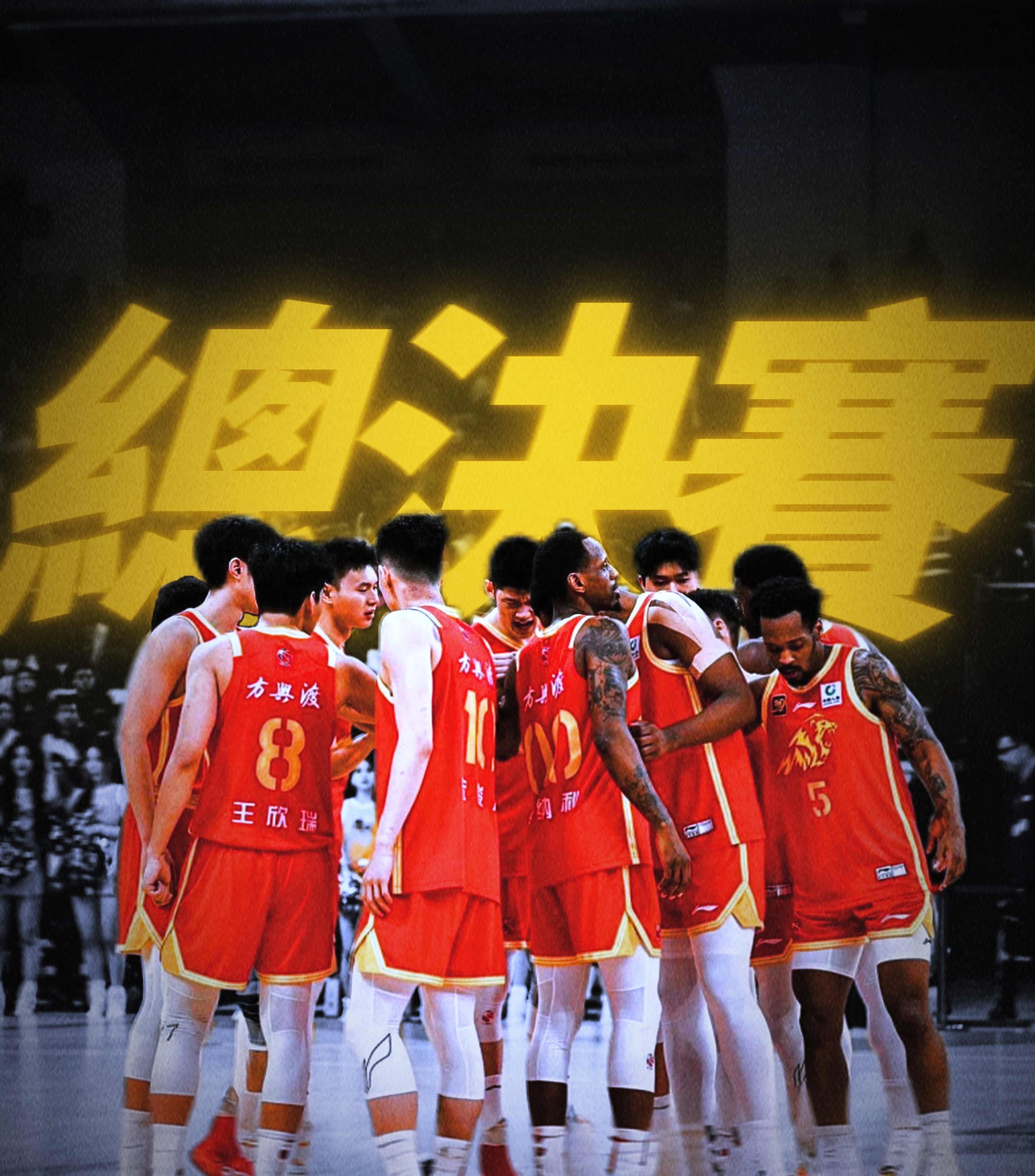 CBA联赛球队备战到底，实力拼搏竞争