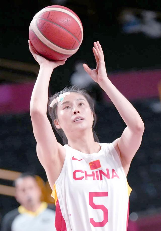 东京奥运女篮比赛激烈，球队实力均衡