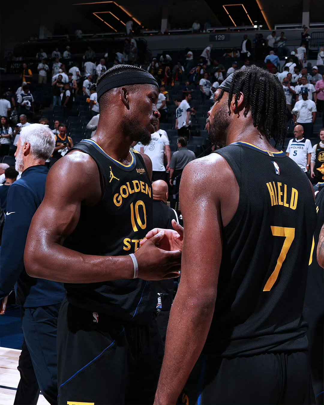 勇士轻取森林狼,取得两连胜 勇士轻取森林狼,取得两连胜