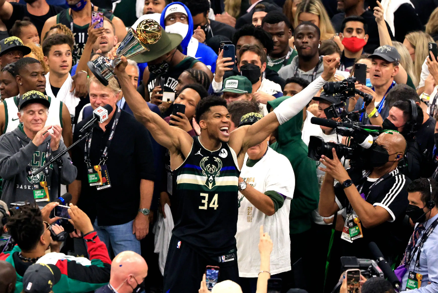 火箭完胜雄鹿,实现九连胜 火箭完胜雄鹿,实现九连胜